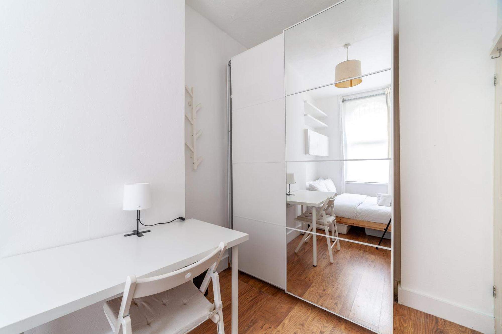 Cozy & Charming 2-bedroom Flat In Prime Apartamento