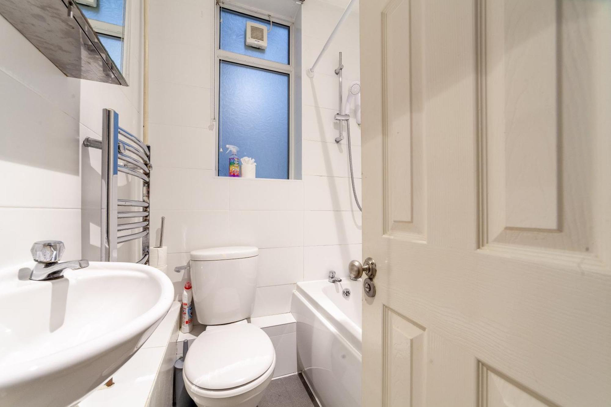 Apartamento Cozy & Charming 2-bedroom Flat In Prime Londres